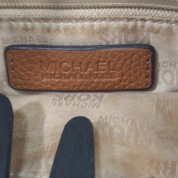 Michael Kors Purse Hamilton Brown/Tan Pebbled Leather Crossbody Shoulder Bag - Picture 9 of 14